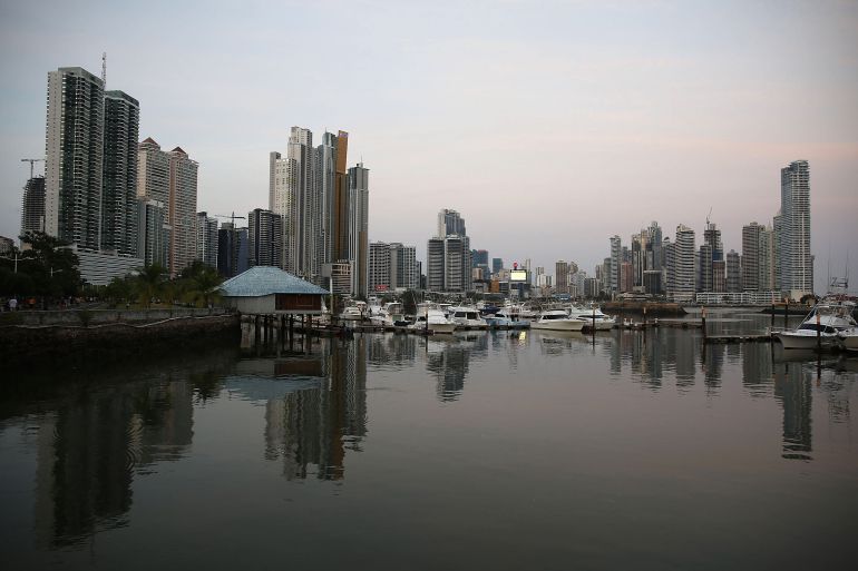 Parte del 'skyline' de Panamá, entre los que se muestra el rascacielos perteneciente a la firma Mossack Fonseca&Co Parte del 'skyline' de Panamá, entre los que se muestra el rascacielos perteneciente a la firma Mossack Fonseca&Co
