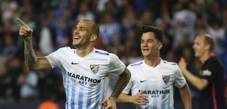 Sandro celebra su gol ante el Barcelona Sandro celebra su gol ante el Barcelona