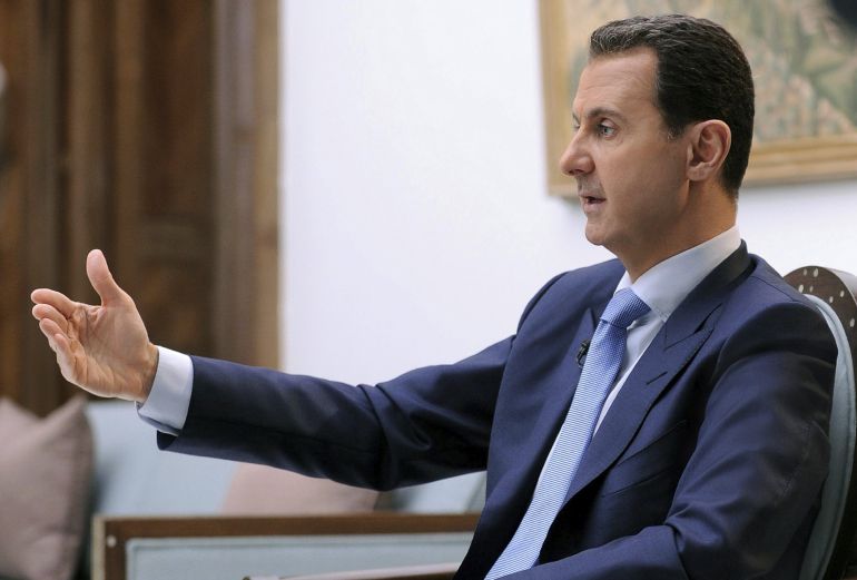 El presidente de Siria, Bachar al Asad, conversa con un periodista del diario "Vecernji list" durante una entrevista en Damasco El presidente de Siria, Bachar al Asad, conversa con un periodista del diario "Vecernji list" durante una entrevista en Damasco
