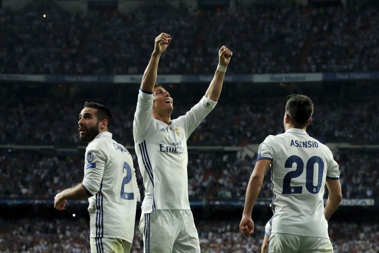 Cristiano Ronaldo celebra uno de sus tres tantos al Bayern Cristiano Ronaldo celebra uno de sus tres tantos al Bayern