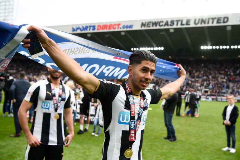 Ayoze Pérez, jugador del Newcastle de Rafa Benítez, celebra el título de Liga Ayoze Pérez, jugador del Newcastle de Rafa Benítez, celebra el título de Liga