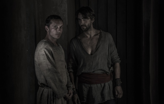 Pablo Derqui y Aitor Luna en 'La Catedral del Mar' Pablo Derqui y Aitor Luna en 'La Catedral del Mar'
