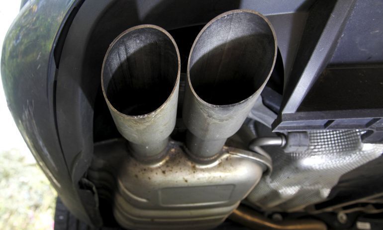Los grupos ecologistas han pedido ya la prohibición de la publicidad de los coches diésel por sus elevados niveles de contaminación.
Los grupos ecologistas han pedido ya la prohibición de la publicidad de los coches diésel por sus elevados niveles de contaminación.