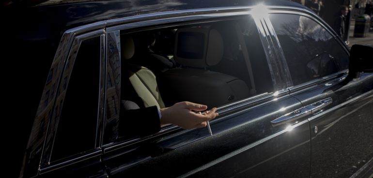 Los españoles, a favor de prohibir fumar en los coches privados Los españoles, a favor de prohibir fumar en los coches privados