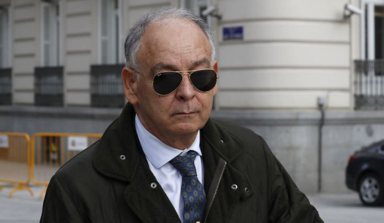 Eugenio Pino, a la salida de la Audiencia Nacional Eugenio Pino, a la salida de la Audiencia Nacional