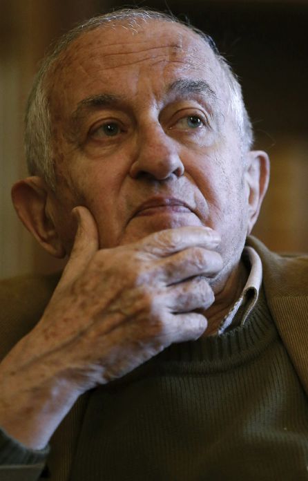 Fotografía de abril de 2015 del escritor español Juan Goytisolo. Fotografía de abril de 2015 del escritor español Juan Goytisolo.