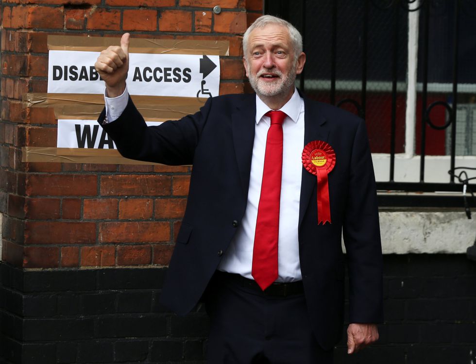 Jeremy Corbyn, líder del Partido Laborista acude a las jornadas electorales. Jeremy Corbyn, líder del Partido Laborista acude a las jornadas electorales.