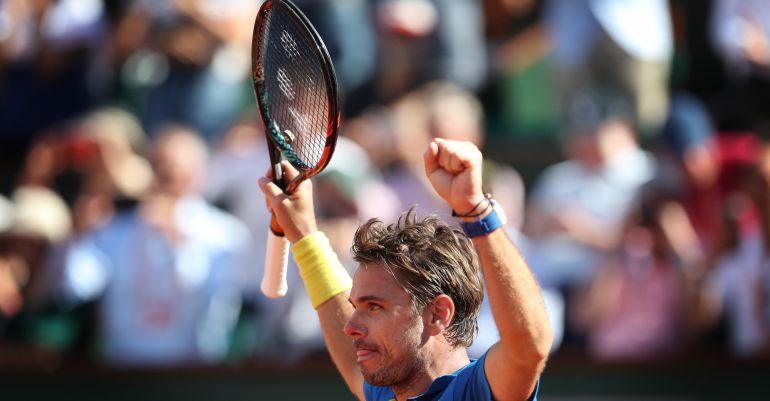Wawrinka celebra la victoria ante Murray en París Wawrinka celebra la victoria ante Murray en París