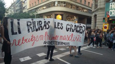 Cartel en contra del humor de Jorge Cremades. Cartel en contra del humor de Jorge Cremades.