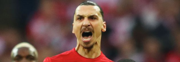 Ibrahimovic celebra un gol con el United Ibrahimovic celebra un gol con el United