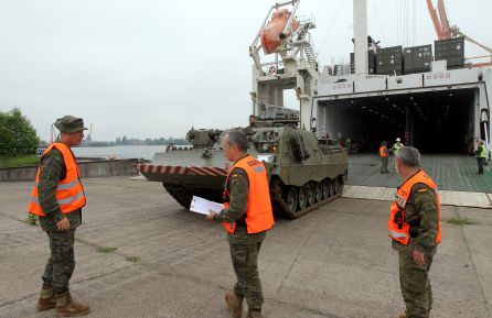 desembarco del operativo español en Letonia desembarco del operativo español en Letonia