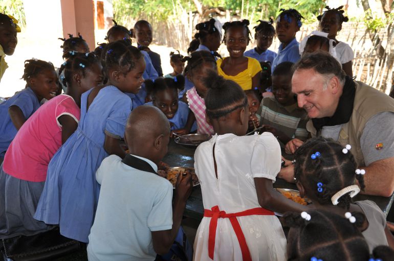 José Andrés en la Palmiste Tampe Canteen de Haití, en diciembre de 2013. José Andrés en la Palmiste Tampe Canteen de Haití, en diciembre de 2013.