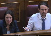 Hernando incendia la moción con alusiones a la "relación" entre Pablo Iglesias e Irene Montero