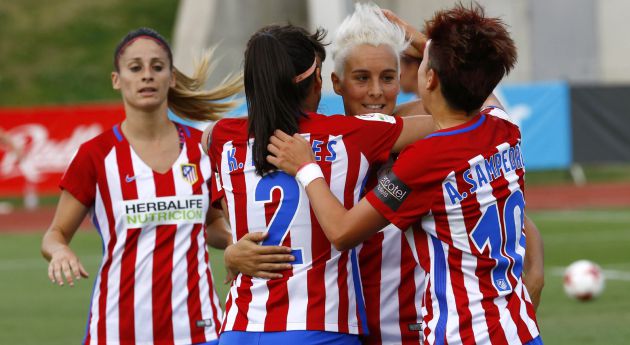 Las jugadoras del Atlético de Madrid celebran el gol de Priscila Borja Las jugadoras del Atlético de Madrid celebran el gol de Priscila Borja