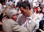 GRA184. MADRID, 17/06/17.- El líder del PSOE, Pedro Sánchez (d), abraza al secretario general de Comisiones Obreras, Ignacio Fernández Toxo, tras la inauguración del Congreso Federal del PSOE, esta mañana en Madrid. EFE/Sergio Barrenechea