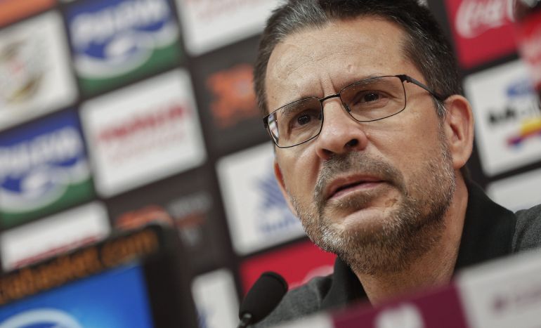 Pedro Martínez, entrenador del Valencia Basket, en una rueda de previa a la final de la Liga Endesa. Pedro Martínez, entrenador del Valencia Basket, en una rueda de previa a la final de la Liga Endesa.