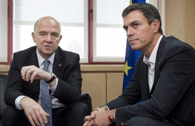 El secretario general del PSOE, Pedro Sánchez, durante el encuentro de trabajo con el comisario europeo de Asuntos Económicos y Financieros, Pierre Moscovici El secretario general del PSOE, Pedro Sánchez, durante el encuentro de trabajo con el comisario europeo de Asuntos Económicos y Financieros, Pierre Moscovici