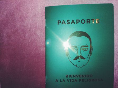 Pasaporte a La Vida Peligrosa Pasaporte a La Vida Peligrosa