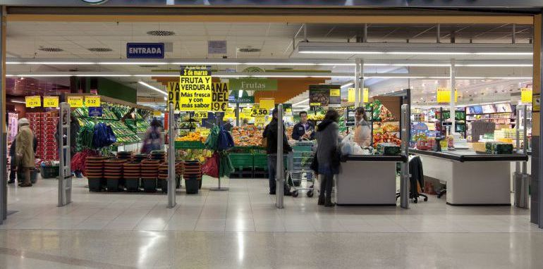 Los tres supermercados con etiquetado realmente fiable en España, según la OCU Los tres supermercados con etiquetado realmente fiable en España, según la OCU