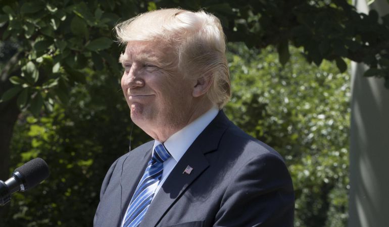 Disney World Florida incluirá un robot del actual presidente estadounidense en la Atracción de la Sala de los Presidentes. Disney World Florida incluirá un robot del actual presidente estadounidense en la Atracción de la Sala de los Presidentes.