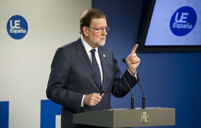 El presidente del Gobierno, Mariano Rajoy, durante la rueda de prensa ofrecida en Bruselas, tras asistir a la reunión del Consejo Europeo El presidente del Gobierno, Mariano Rajoy, durante la rueda de prensa ofrecida en Bruselas, tras asistir a la reunión del Consejo Europeo