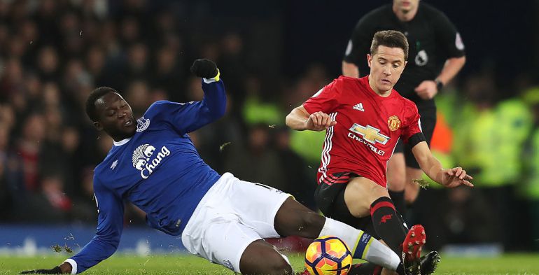 Lukaku, durante un partido frente al que será su nuevo equipo Lukaku, durante un partido frente al que será su nuevo equipo