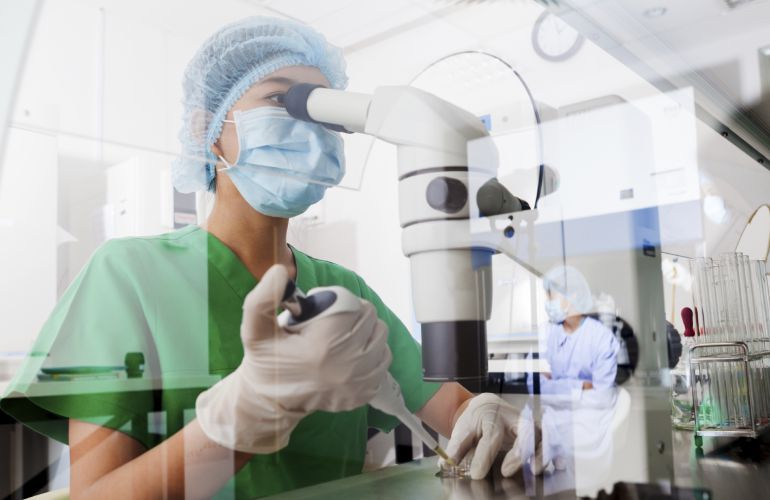 Investigadores del CNIO advierten de la existencia de un grave efecto secundario en un nuevo y prometedor tratamiento contra el cáncer.
Investigadores del CNIO advierten de la existencia de un grave efecto secundario en un nuevo y prometedor tratamiento contra el cáncer.