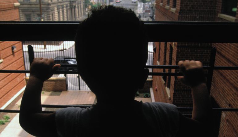 Los niños, víctimas de los malos tratos. Los niños, víctimas de los malos tratos.