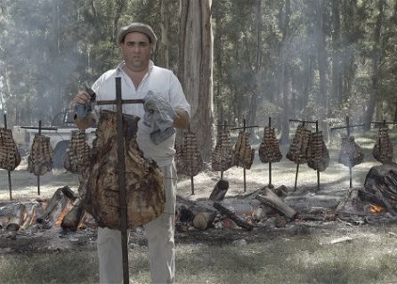 Fotograma de 'Todo sobre el asado'. Fotograma de 'Todo sobre el asado'.