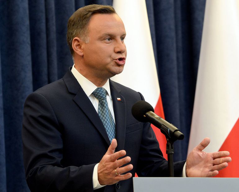 El Presidente polaco, Andrzej Duda, anunciando que vetará parte de la reforma judicial. El Presidente polaco, Andrzej Duda, anunciando que vetará parte de la reforma judicial.