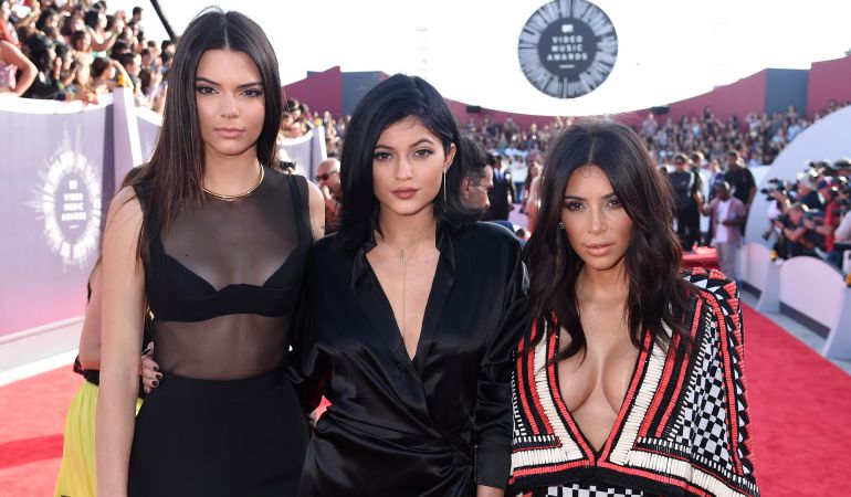 Kendall Jenner, Kylie Jenner y Kim Kardashian. Kendall Jenner, Kylie Jenner y Kim Kardashian.