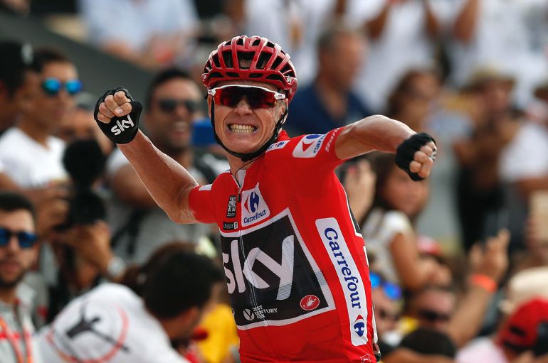 Froome celebra su victoria en la novena etapa de la Vuelta Froome celebra su victoria en la novena etapa de la Vuelta