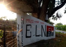 La guerrilla colombiana del ELN anuncia un acuerdo de alto el fuego con el Gobierno