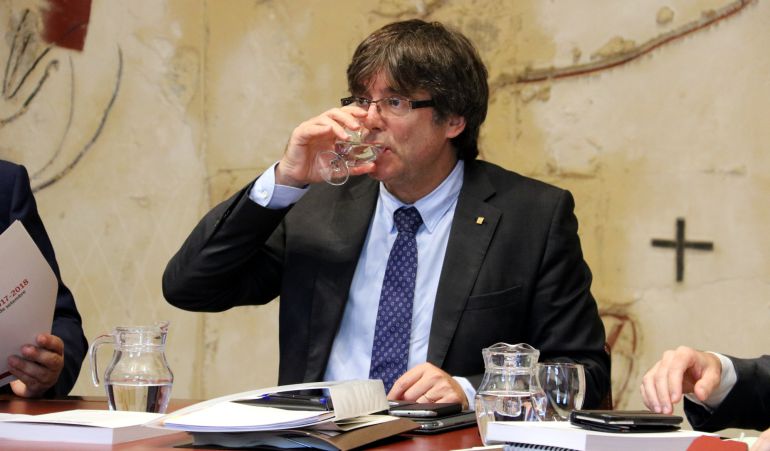 El presidente de la Generalitat, Carles Puigdemont, durante una reunión del Govern El presidente de la Generalitat, Carles Puigdemont, durante una reunión del Govern