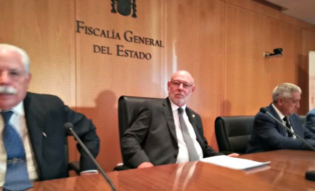 José Manuel Maza durante la rueda de prensa en la que ha anunciado las querellas José Manuel Maza durante la rueda de prensa en la que ha anunciado las querellas