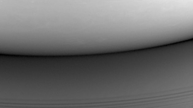 La última fotografía de Cassini. La última fotografía de Cassini.