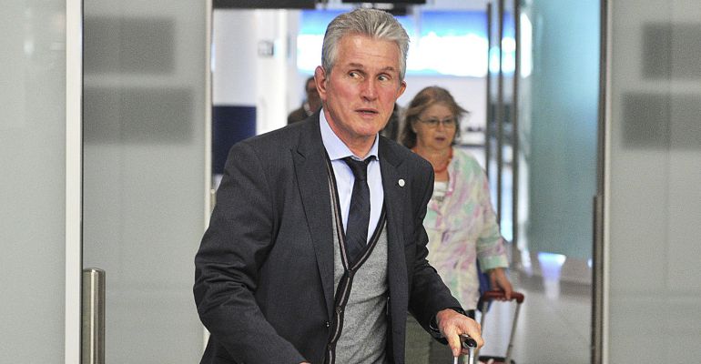 Jupp Heynckes, a su llegada al aeropuerto de Münich Jupp Heynckes, a su llegada al aeropuerto de Münich