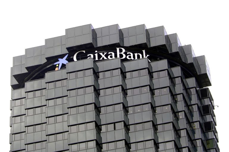 La cúpula de la sede central de CaixaBank en Barcelona La cúpula de la sede central de CaixaBank en Barcelona