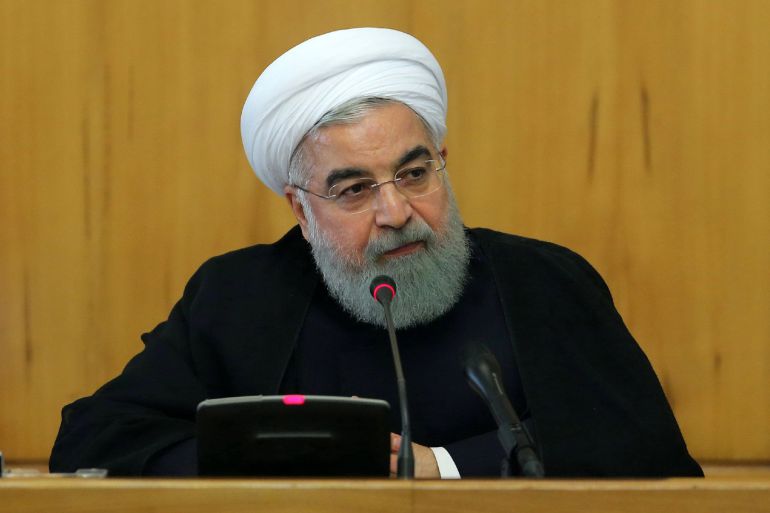 Fotografía cedida por la web oficial de la presidencia iraní que muestra al presidente iraní, Hasan Rohaní, durante un consejo de ministros en Teherán (Irán) Fotografía cedida por la web oficial de la presidencia iraní que muestra al presidente iraní, Hasan Rohaní, durante un consejo de ministros en Teherán (Irán)