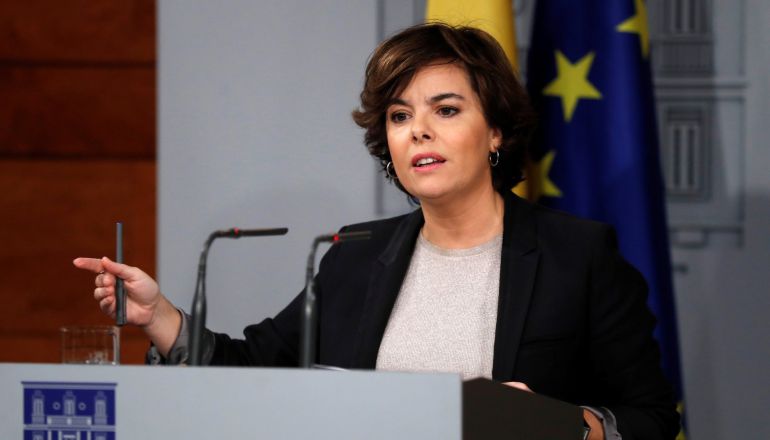 El PSOE retira la reprobación a Santamaría "porque no es una prioridad" El PSOE retira la reprobación a Santamaría "porque no es una prioridad"