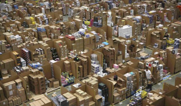 Centro logístico de Amazon. Centro logístico de Amazon.
