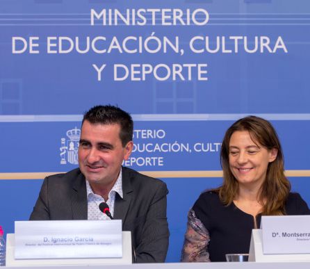 "Identidad y lealtad": no hablamos de Cataluña, sino sobre el Festival de Teatro Clásico de Almagro: "Identidad y lealtad": no hablamos de Cataluña, sino del Festival de Almagro "Identidad y lealtad": no hablamos de Cataluña, sino sobre el Festival de Teatro Clásico de Almagro: "Identidad y lealtad": no hablamos de Cataluña, sino del Festival de Almagro