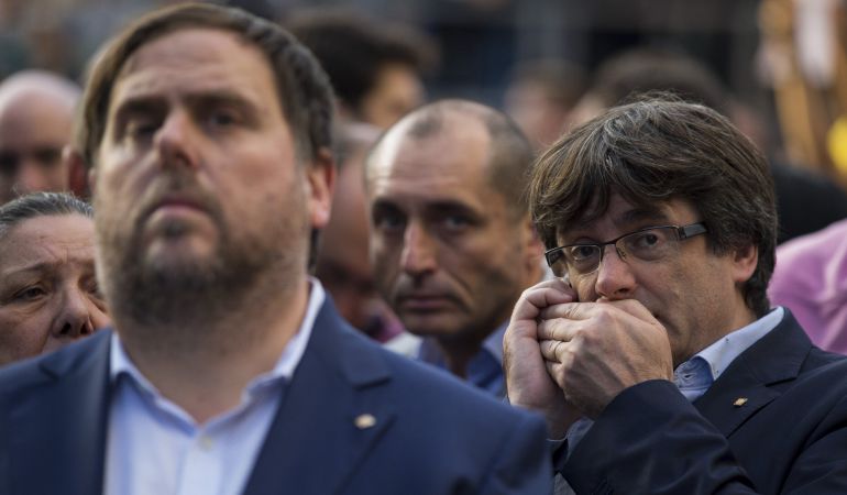 El presidente de la Generalitat durante la manifestación convocada para pedir la libertad de Jordi Sànchez y Jordi Cuixart
El presidente de la Generalitat durante la manifestación convocada para pedir la libertad de Jordi Sànchez y Jordi Cuixart