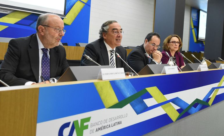 El presidente de CEOE, Juan Rosell, durante el Encuentro Empresarial “Retos y desafíos para América Latina”. El presidente de CEOE, Juan Rosell, durante el Encuentro Empresarial “Retos y desafíos para América Latina”.