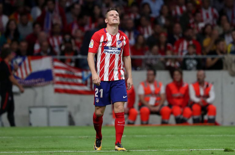 Gameiro se lamenta tras fallar una ocasión Gameiro se lamenta tras fallar una ocasión