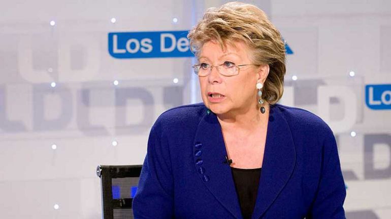 Fotografía de archivo de Viviane Reding, durante 'Los Desayunos' de TVE. Fotografía de archivo de Viviane Reding, durante 'Los Desayunos' de TVE.