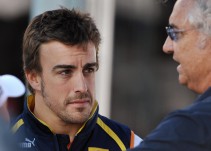 Briatore: A Fernando Alonso le bastaría con medio motor