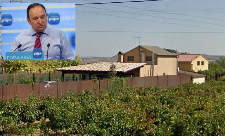 En enero de 2012 la parcela de Sanz estaba clasificada como suelo no urbanizable y se pidió licencia para "un cambio de tejas" y "cubrir 4 metros cuadrados de terraza para evitar las goteras". Pero el entonces presidente del Gobierno riojano y su esposa llevaron a cabo obras "más complejas", como la ampliación de la superficie habitable de la primera planta de la vivienda en 23 metros cuadrados. En enero de 2012 la parcela de Sanz estaba clasificada como suelo no urbanizable y se pidió licencia para "un cambio de tejas" y "cubrir 4 metros cuadrados de terraza para evitar las goteras". Pero el entonces presidente del Gobierno riojano y su esposa llevaron a cabo obras "más complejas", como la ampliación de la superficie habitable de la primera planta de la vivienda en 23 metros cuadrados.
