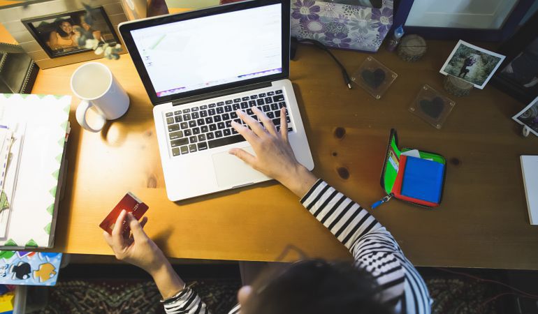 Black Friday: El gasto en compras online aumenta un 71% en cinco años Black Friday: El gasto en compras online aumenta un 71% en cinco años