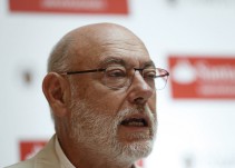 La Fiscalía General del Estado albergará este martes la capilla ardiente de Maza